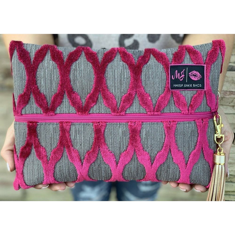 Makeup Junkie Zipper Makeup Bag Duchess Pink